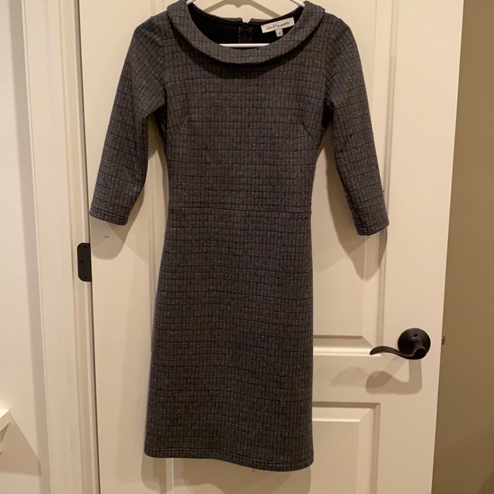 Shabby Apple Classic Style Gray/Black Midi Dress